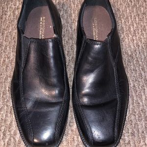 Men’s Size 10.5 Black Dress Shoes